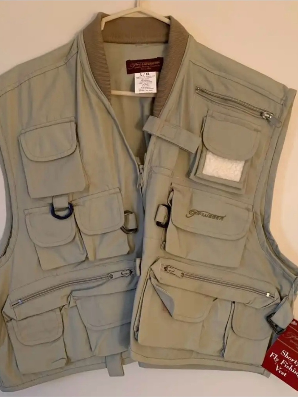 Pflueger Multi-Pocket Utility Fly Fishing Vest in Beige/Tan